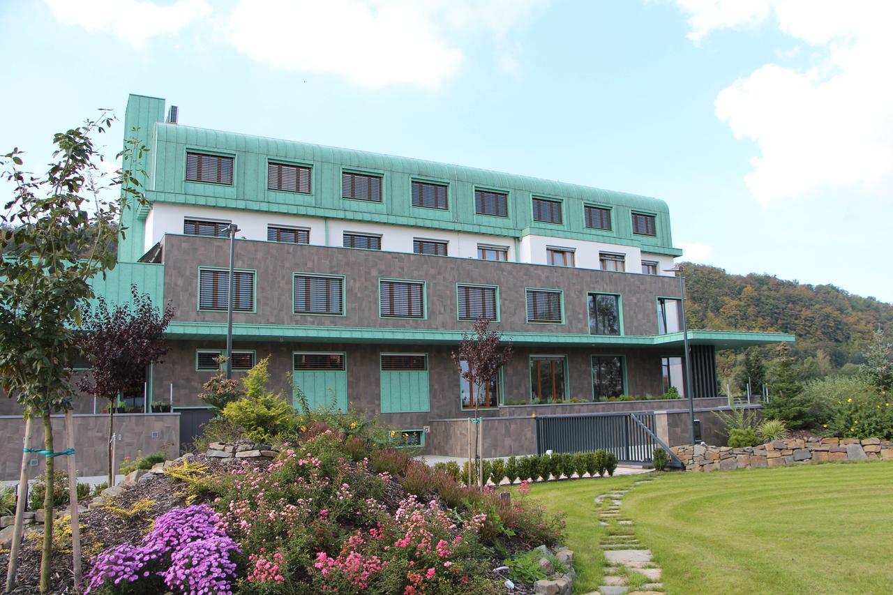 Hotel Bartos Frenštát pod Radhoštěm Exterior foto